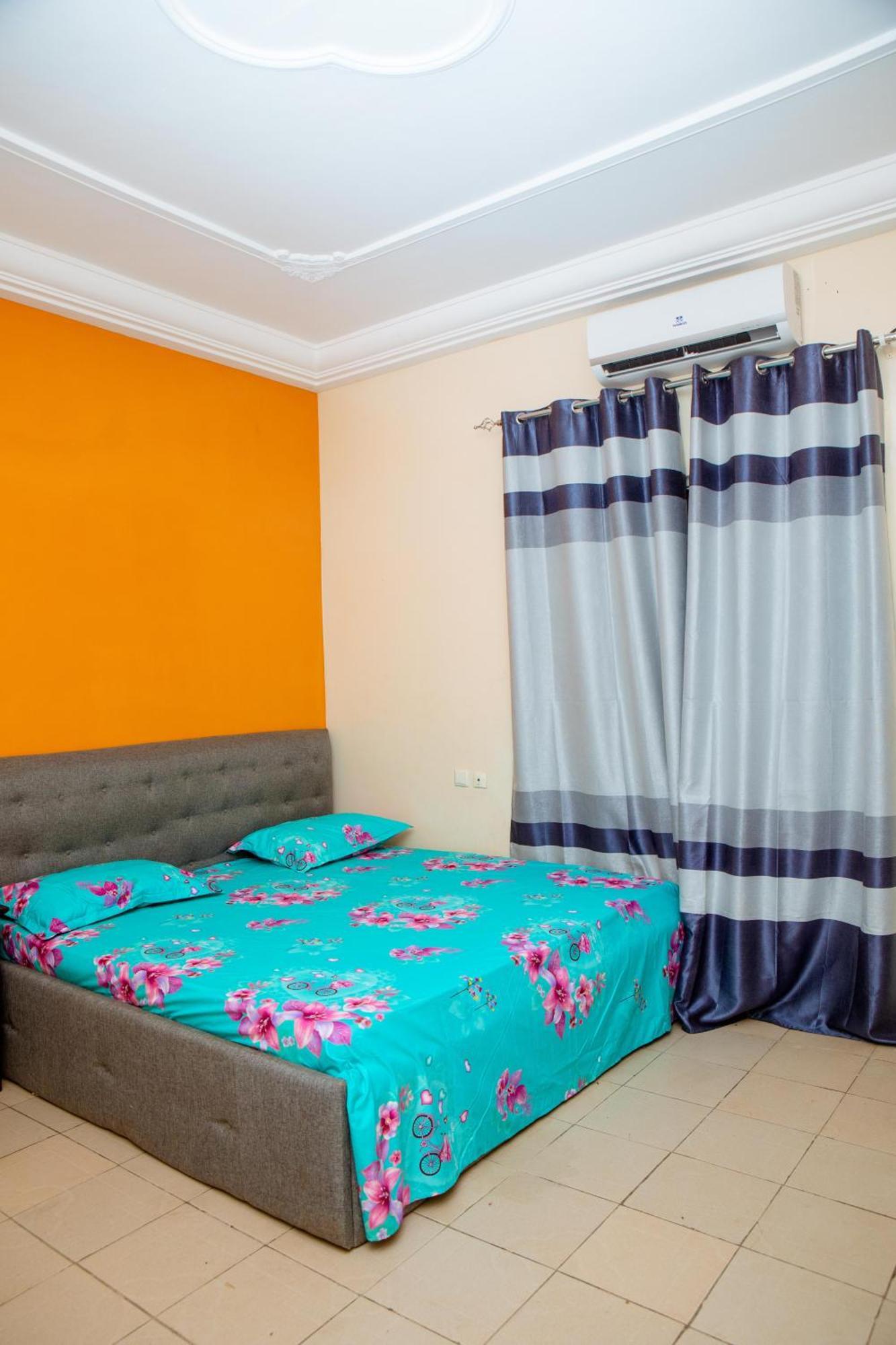 Studio Residence Condominium لومي المظهر الخارجي الصورة